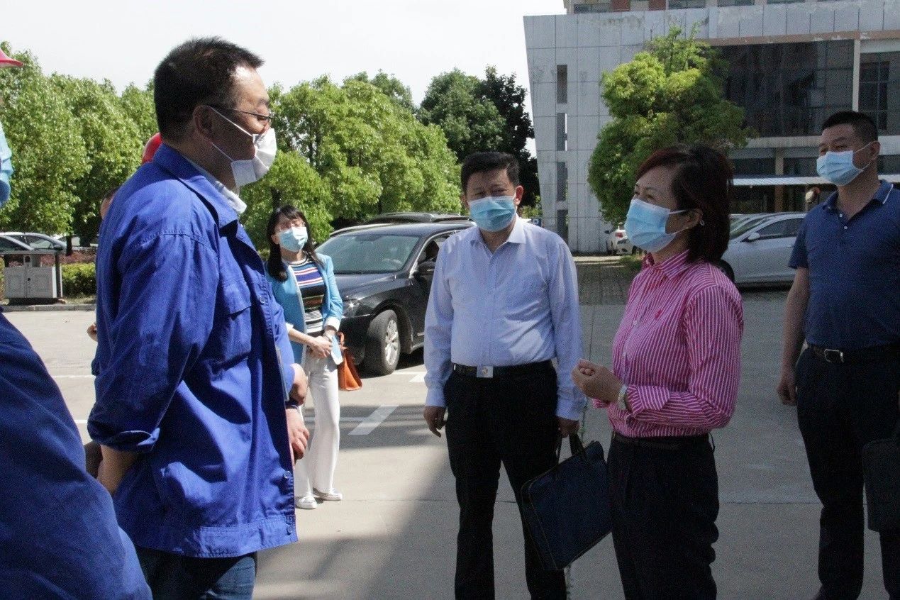 湖北省自然资源厅副厅长夏亚灵一行莅临三亿体育_三亿(中国)一站式服务官方网站重工走访调研